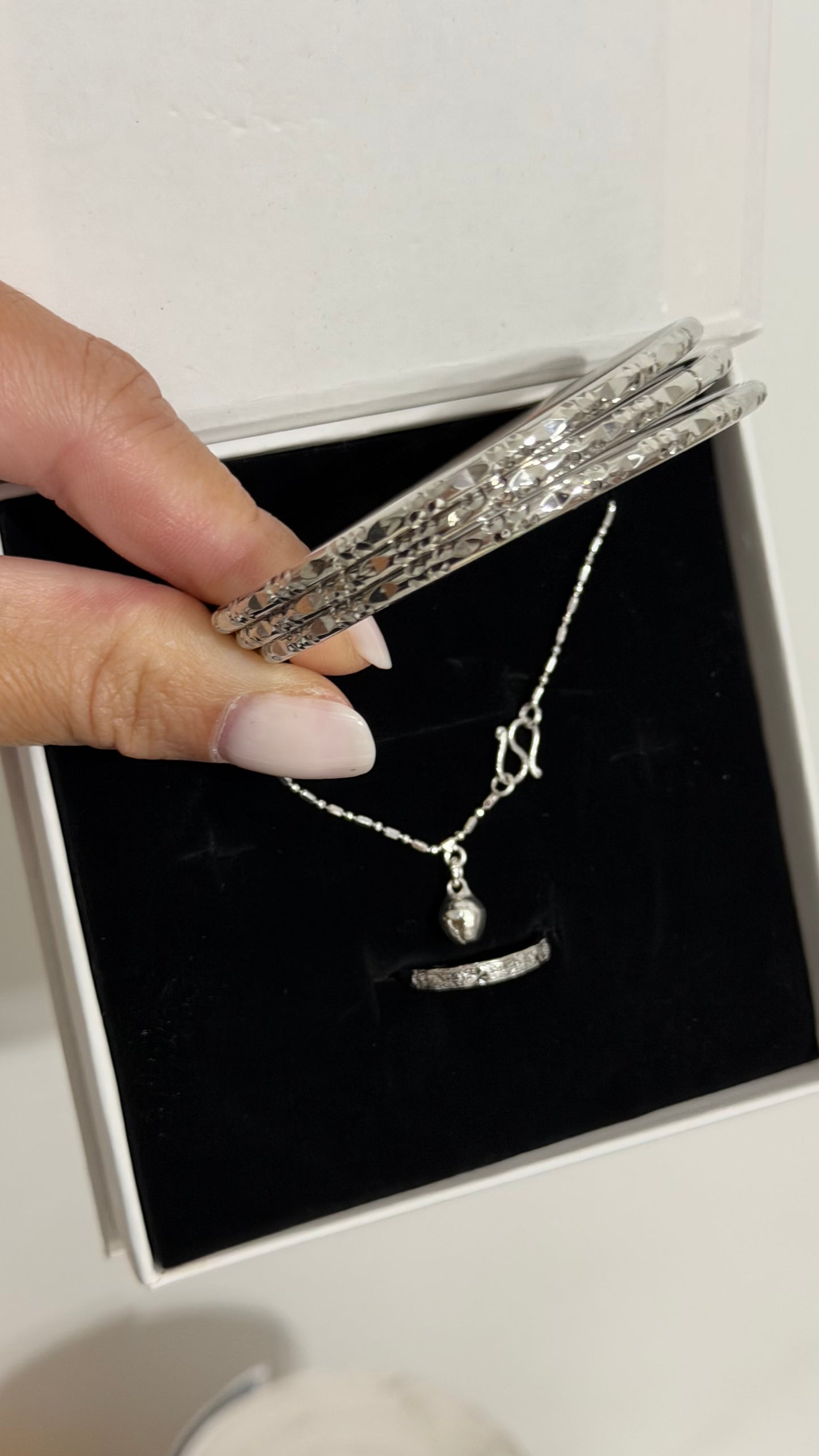 Simple Silver Set