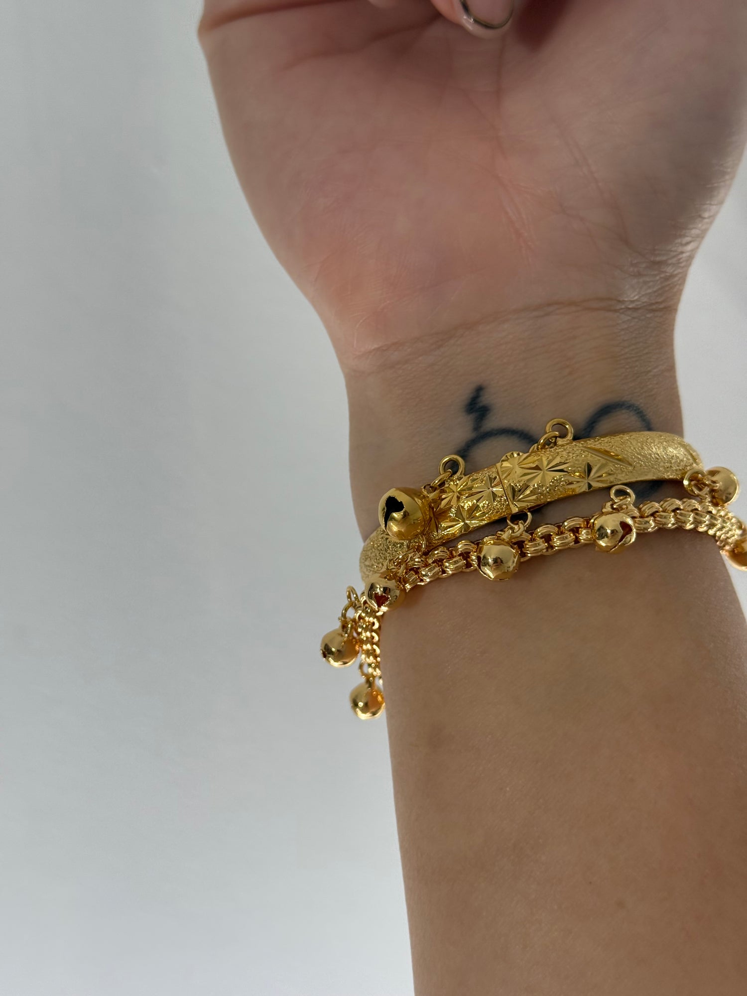 Bracelets & Bangels