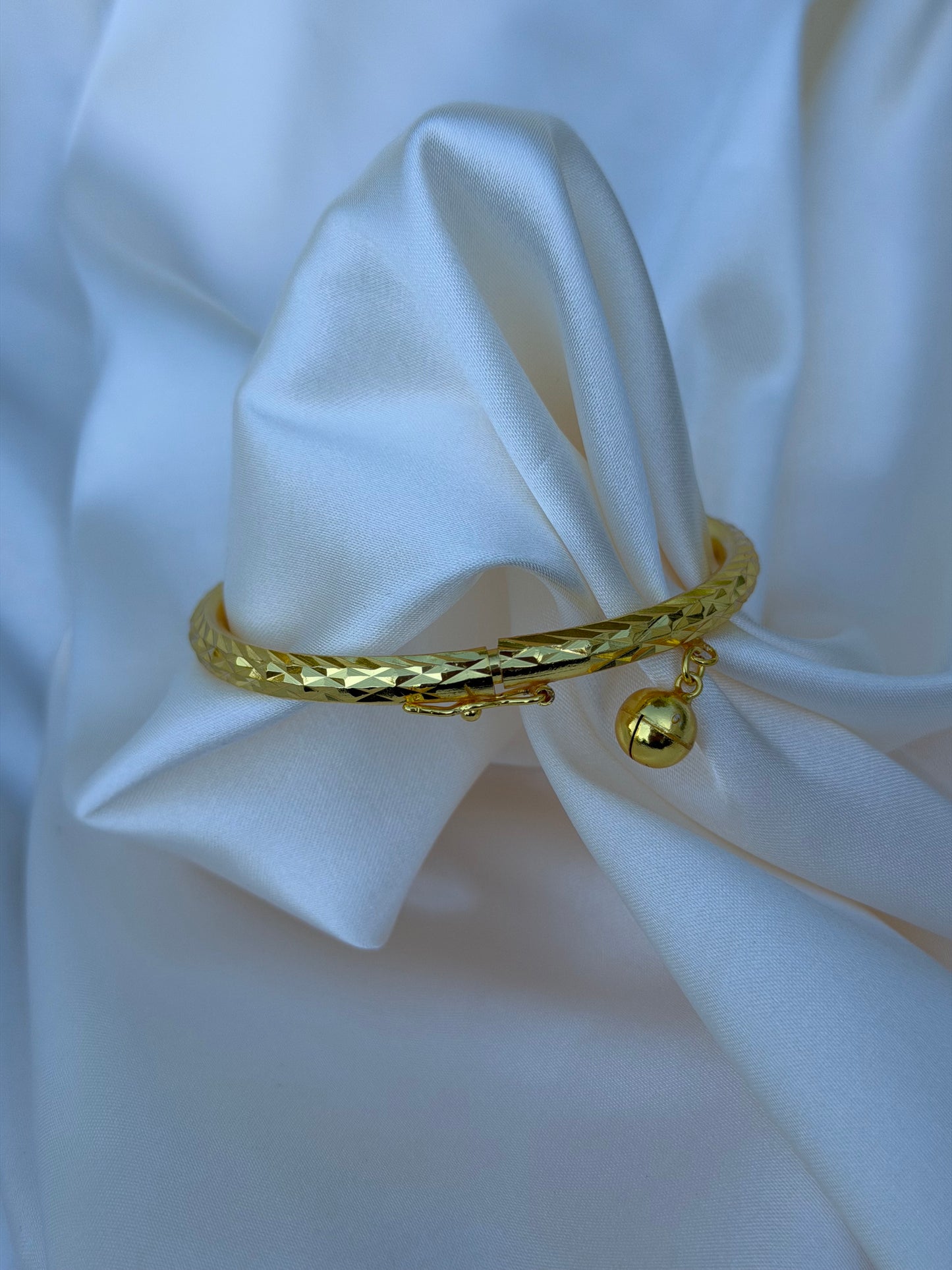 Mina Bangle